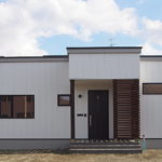 シンプルで洗練された平屋　住む人の個性がプラス。岩見沢市